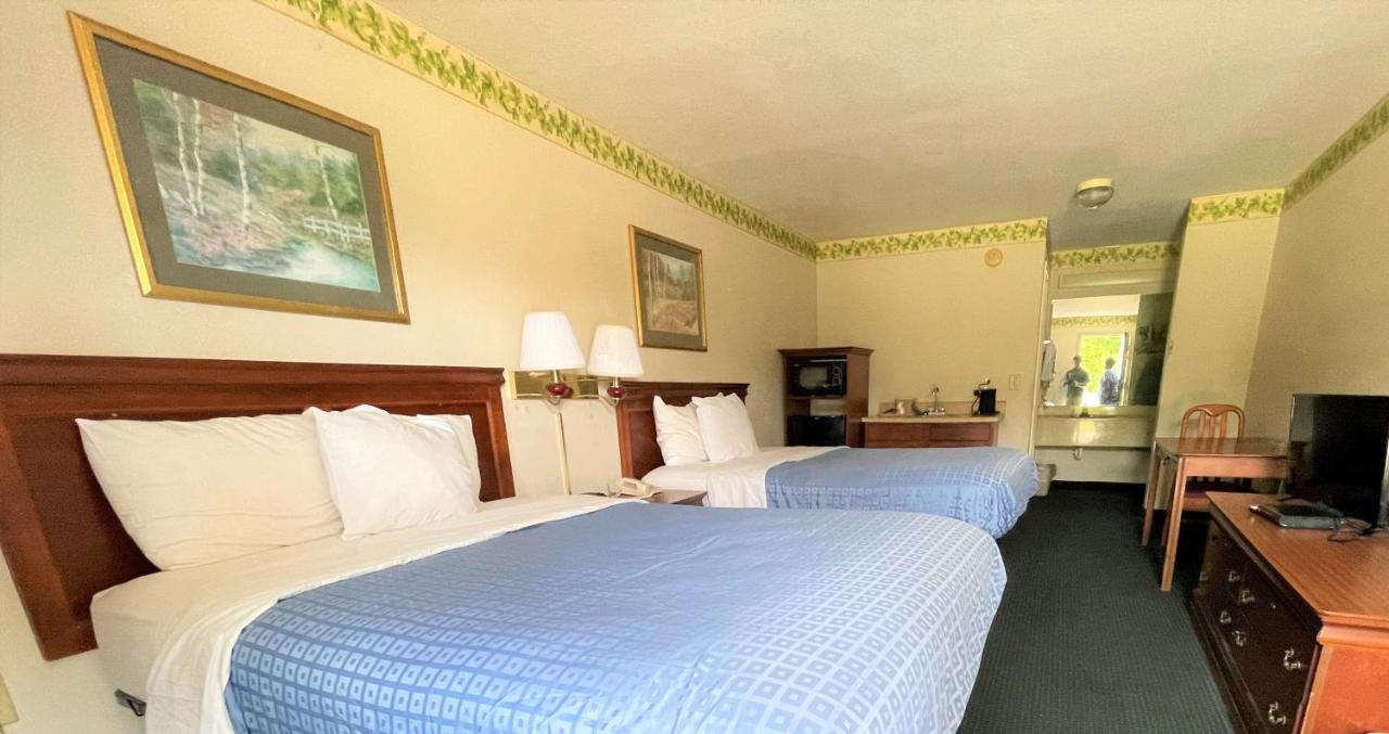 Rodeway Inn Sandersville Exterior photo